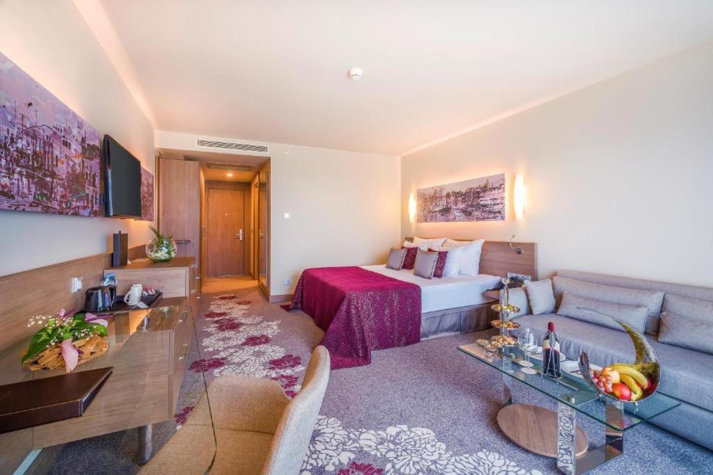 Concorde Luxury Resort & Casino & Convention & Spa פמגוסטה מראה חיצוני תמונה